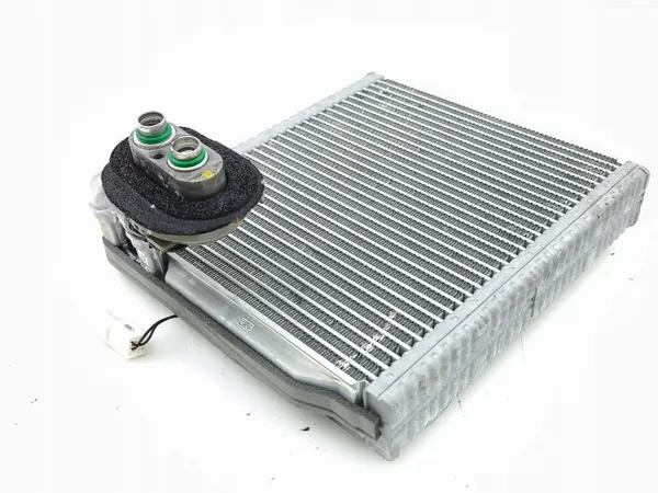 AC-förångare Hyundai Kona I 2022 OEM AMD219075 image 3