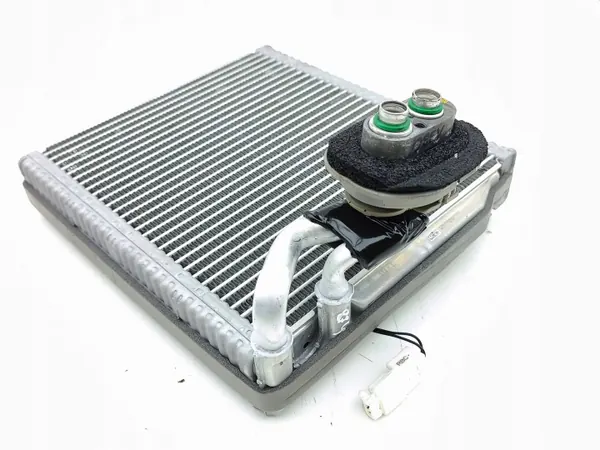 AC-förångare Hyundai Kona I 2022 OEM AMD219075 image 4