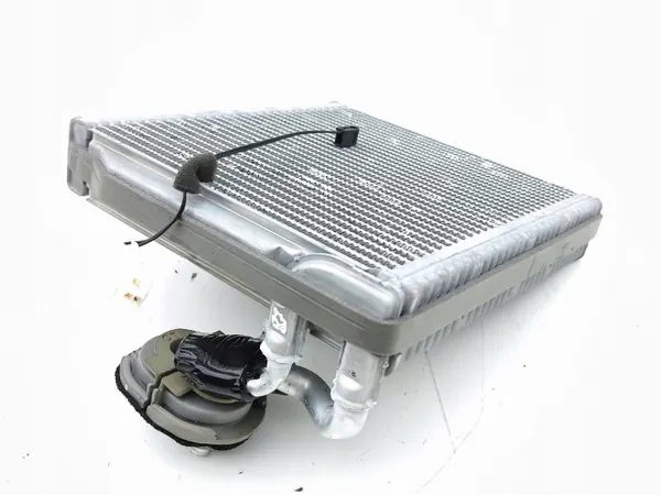 AC-förångare Hyundai Kona I 2022 OEM AMD219075 image 6