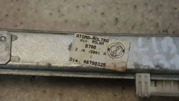 OEM 46790325 Manueller Fensterheber Links Hinten image 4