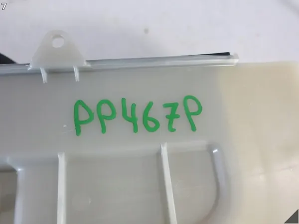 Ilmansuodatin OEM 67510843 Audi Q7 Q8 VW Touareg image 8