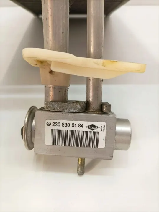 Condensador A/C A2308300184 para Mercedes-Benz SL R230 image 9