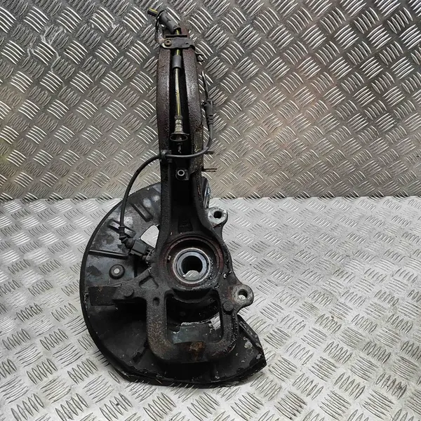 Snodo anteriore sinistro Audi Q7 4L 7L0501655B image 3