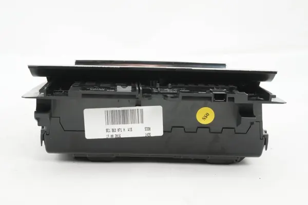 Cinzeiro Skoda Octavia MK3 OEM 5E1863071H image 10