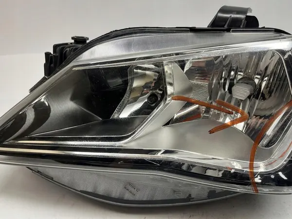 SEAT IBIZA Farol Esquerdo 6J1941005F image 4