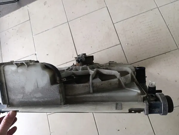 Kylsystem Toyota Yaris 16711-0J010 image 6