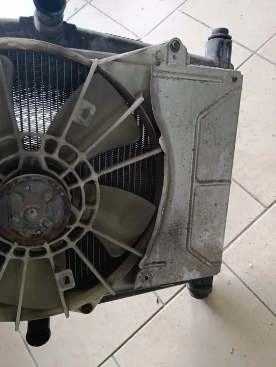 Kylsystem Toyota Yaris 16711-0J010 image 7