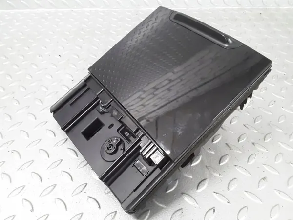 Painel cinzeiro KIA Optima OEM 84690D4BJ0 - Usado image 2