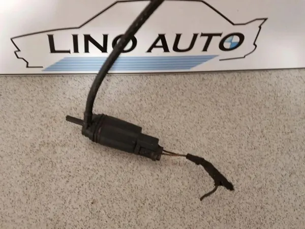 BMW 7-serie E38 spolarbehållare OEM 67128377612 image 3