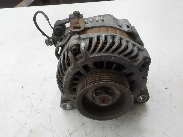 Mitsubishi Grandis 2.4 Vaihtovirtageneraattori 1800A064 image 2