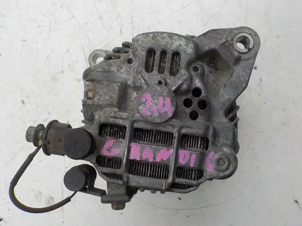 Mitsubishi Grandis 2.4 Vaihtovirtageneraattori 1800A064 image 3