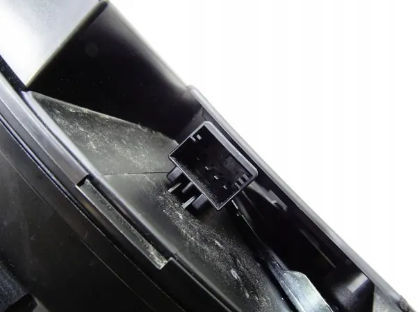 Audi A1 II Subwoofer-kaiutin OEM 83A035382A image 5
