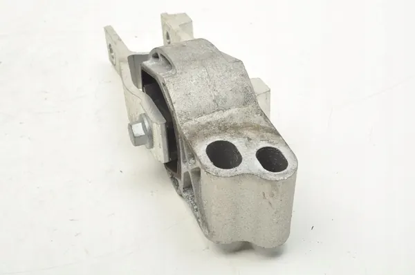 VOLVO XC40 B4 Mild-Hybrid Engine Mount 32137250 image 5