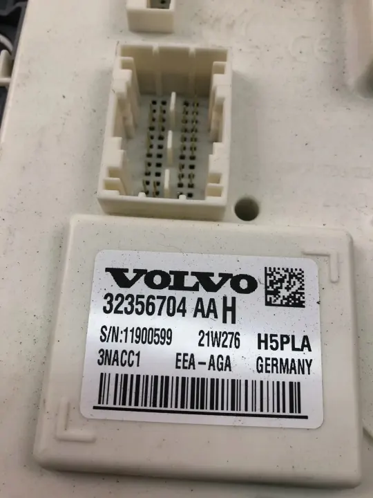 Módulo Confort Volvo V90 II OEM 32356704AA image 4