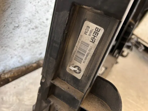 BMW X5M E70 Kylargaller OEM 7589464 - Begagnad image 7