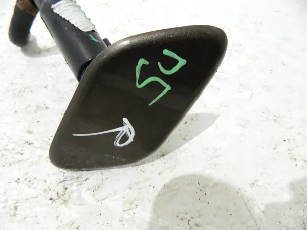 Buse de laveuse droite Kia Sportage IV 16-21 OEM image 2