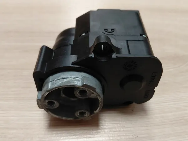 Moteur de rétroviseur pliant gauche KIA OPTIMA IV 15-20 OE image 2