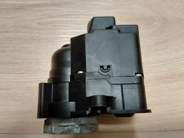 Moteur de rétroviseur pliant gauche KIA OPTIMA IV 15-20 OE image 4