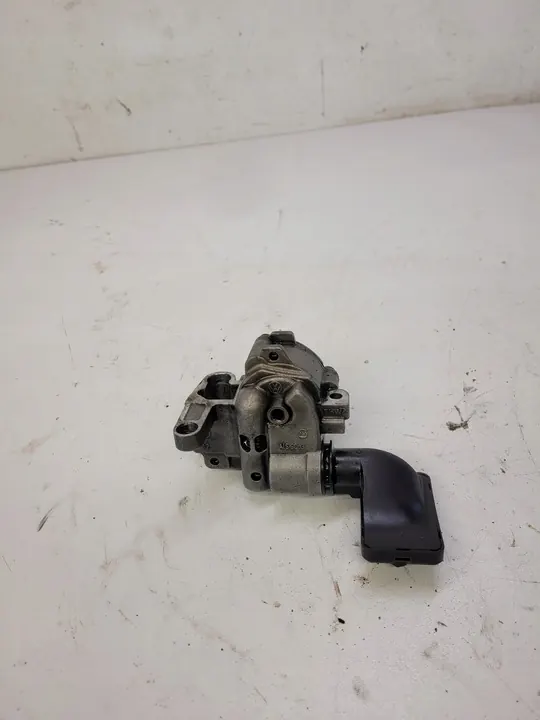 Olje pump Audi VW Seat Skoda 2.0 TDI image 2