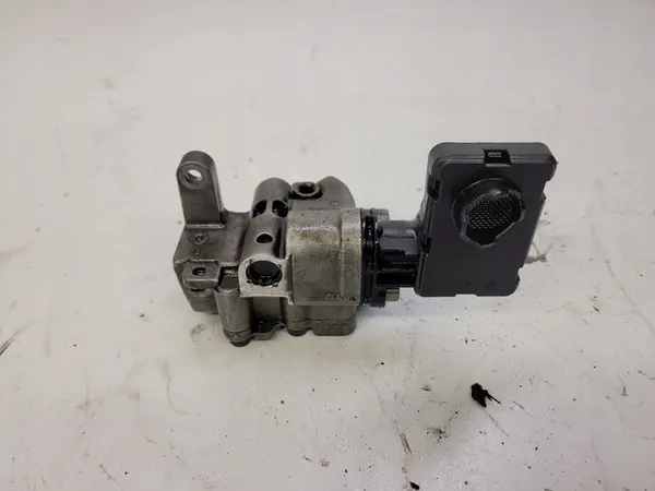 Olje pump Audi VW Seat Skoda 2.0 TDI image 3