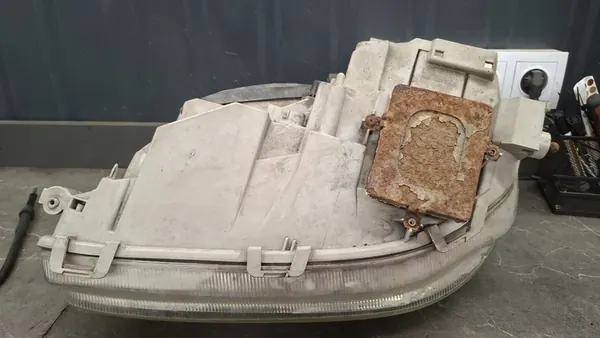 Rechter Xenon Koplamp Mercedes W220 A2208200861 image 6