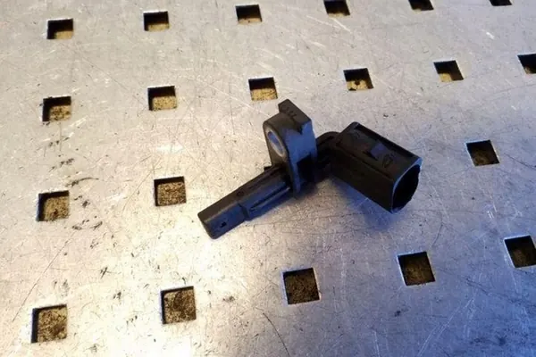 Sensor ABS Traseiro Direito VW TOUAREG 7P0927807A image 3