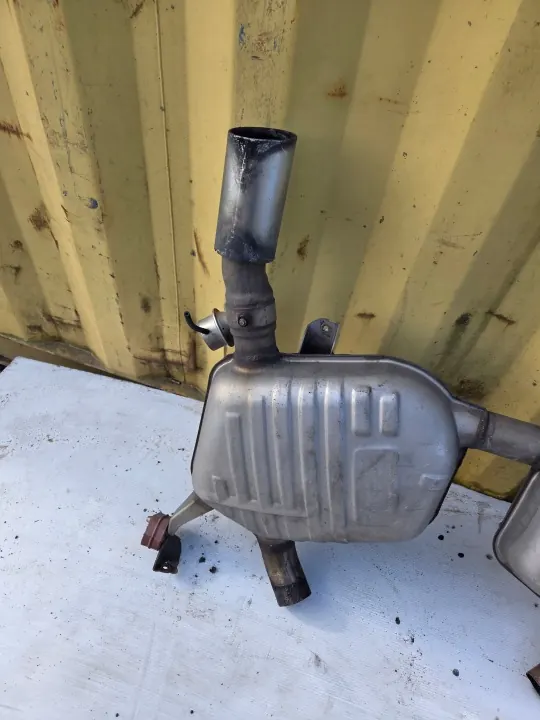 BMW OE Pakoputki Vaimennin OEM 7553613 7553612 image 3