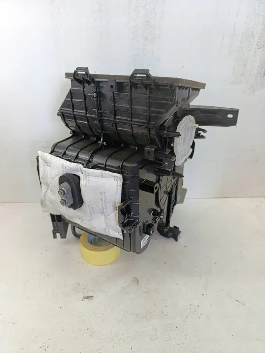 Calefactor de ventilación KIA RIO IV YB 2017 image 5