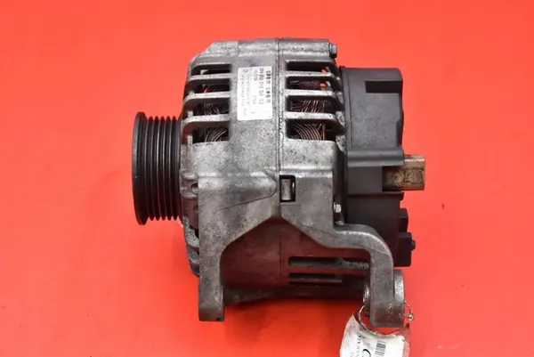 Vaihtovirtageneraattori VW Passat B5 2.5 TDI 163 HV 96-00 OEM image 2
