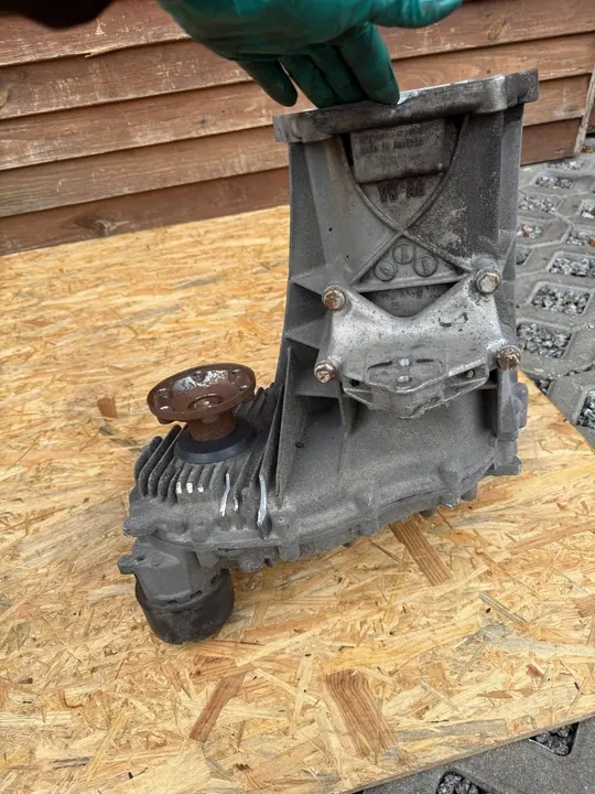 Caja de transferencia Audi Q7 4L 0BU341010N image 7