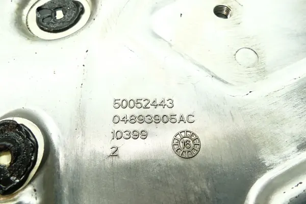Couvertoir de distribution OEM 04893905AC Alfa Romeo Giulia/Stelvio image 3