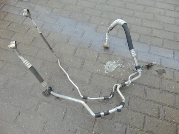 Ilmastointijohdot VW Golf 5 1.4 16V image 5