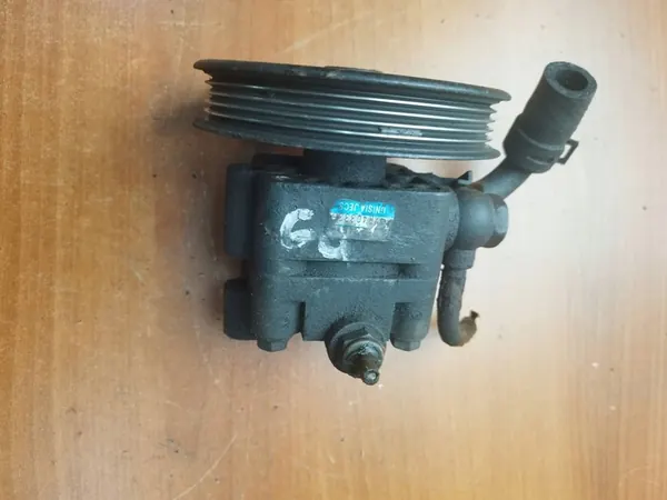 Servostyrningspump Mitsubishi Galant VIII image 2