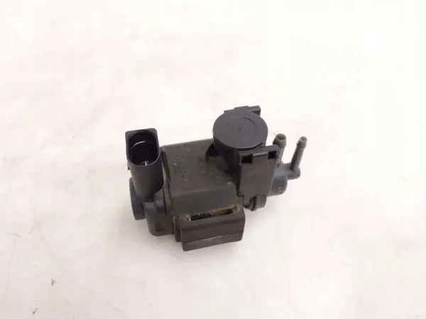 Válvula Solenoide Porsche OE 06M906609 - Usado image 2