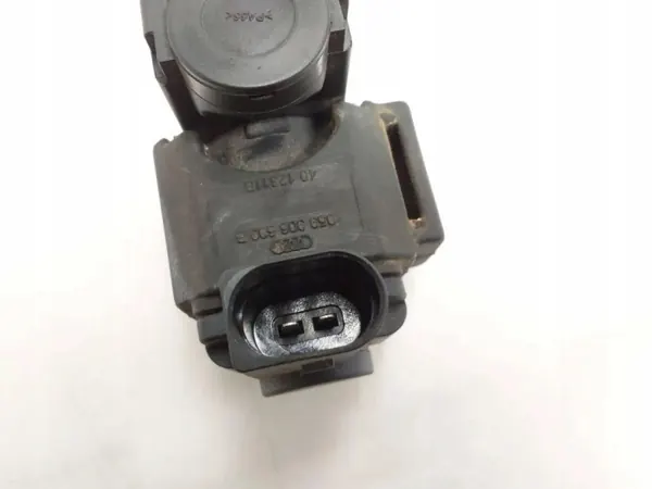 Válvula Solenoide Porsche OE 06M906609 - Usado image 3