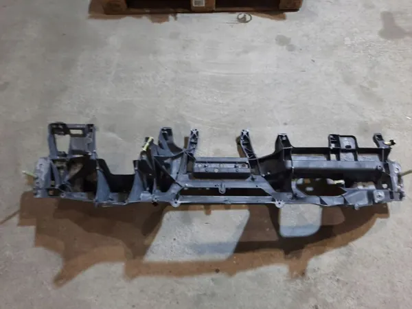 Jaguar XF kojetaulun vahvike OEM 8X23F04545CC Etu image 4