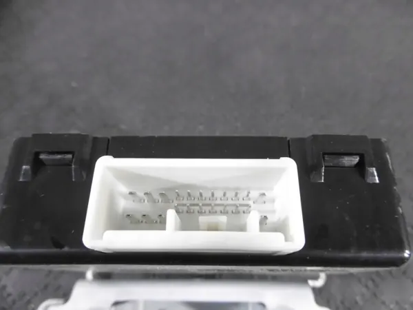 Module Commande Direction OEM 95450-J5000 Kia Stinger image 4
