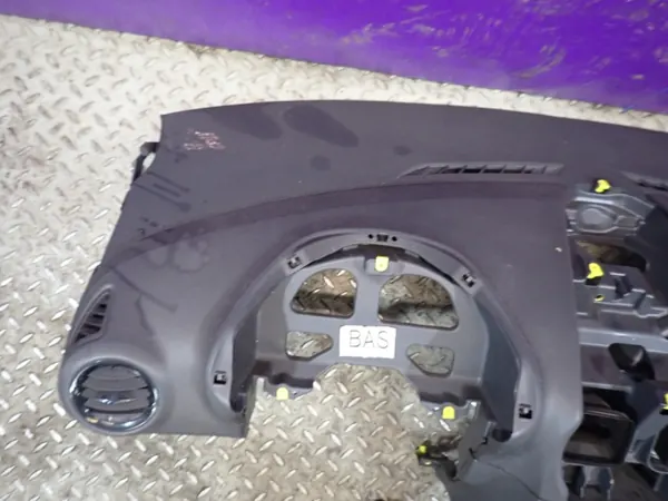 Tableau de bord Opel Corsa D 06-11 OEM Zawada-307658- image 4