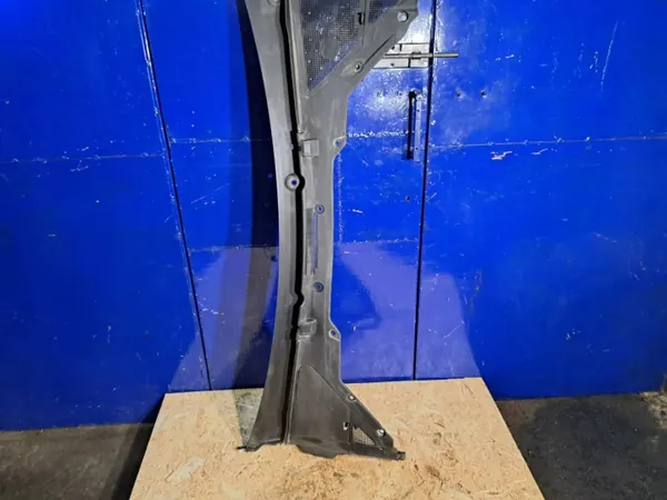 Jaguar XE Frontscheibenwischer-Abdeckung OEM FRONTWIPERCOWLTRIM image 2