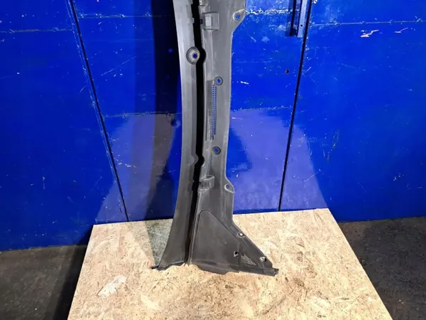 Jaguar XE Frontscheibenwischer-Abdeckung OEM FRONTWIPERCOWLTRIM image 3
