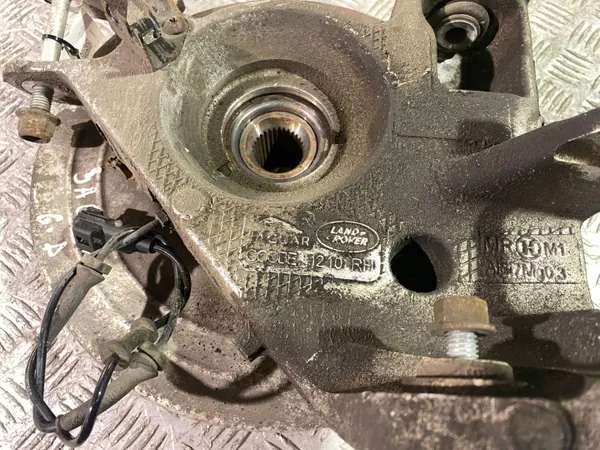 Jaguar XE 2017 Achterwielnaaf OEM UTO36827 image 4