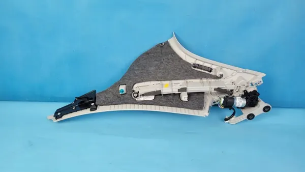 Couverture Pilier D Gauche Mercedes W206 OEM A2066901502 image 6