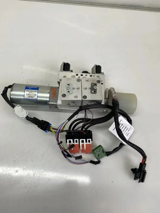 Dachhydraulikpumpe OEM 7344440 für BMW F33 F83 M4 image 2