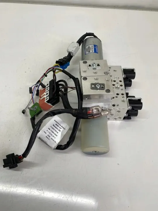 Dachhydraulikpumpe OEM 7344440 für BMW F33 F83 M4 image 3