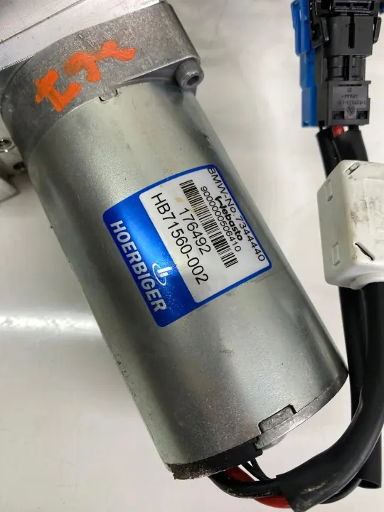 Dachhydraulikpumpe OEM 7344440 für BMW F33 F83 M4 image 6