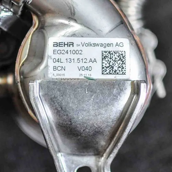 EGR-jäähdytin VW Jetta MK6 2.0L image 5