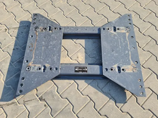 Placa de montagem usada para Volvo FH4 FM4 FMX image 2