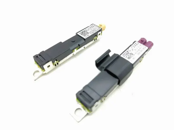 Antennivahvistin OEM BN2590 Audi A6 Avant 2006 image 2