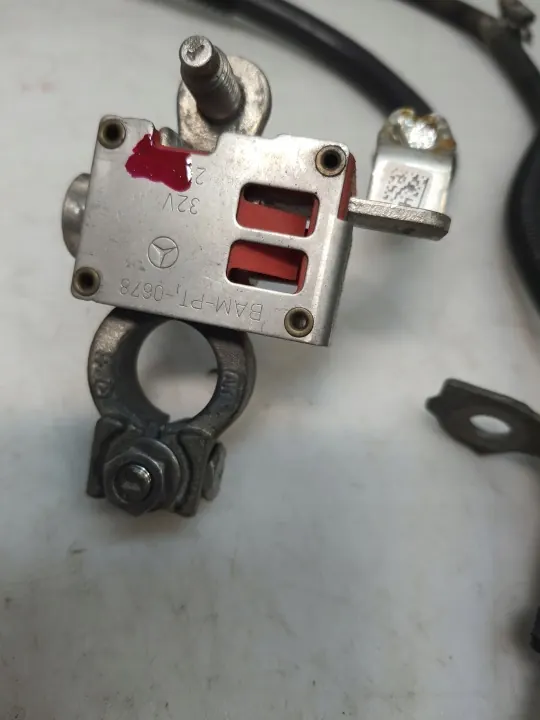 Plusleitung Klemme OEM A2124405413 für Mercedes-Benz image 6