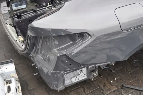 BMW I4 G26 Hinterer Kotflügel OEM 421706 - Links/Rechts image 7